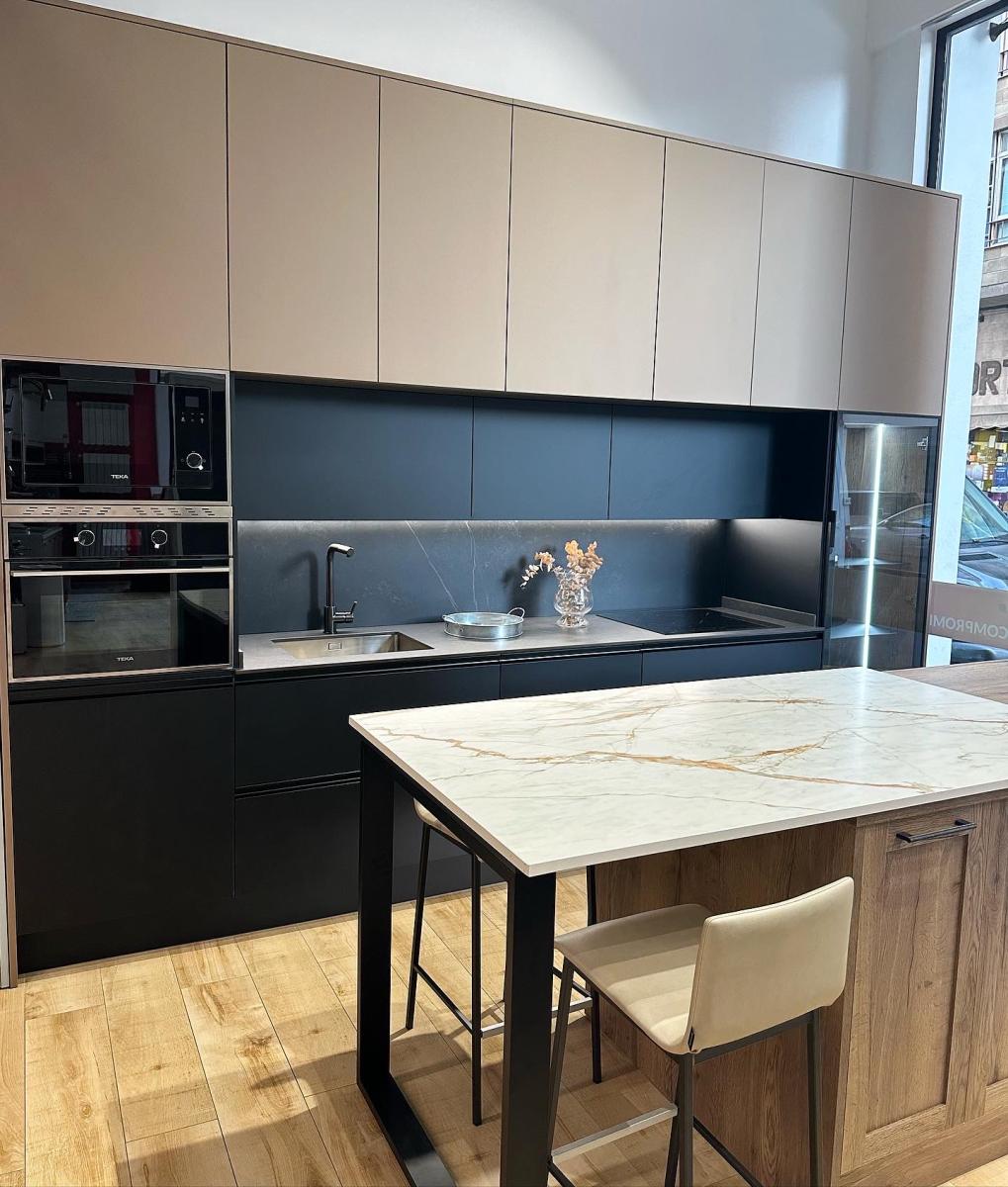 CAMBIO MOBILIARIO COCINA EXPOSICION