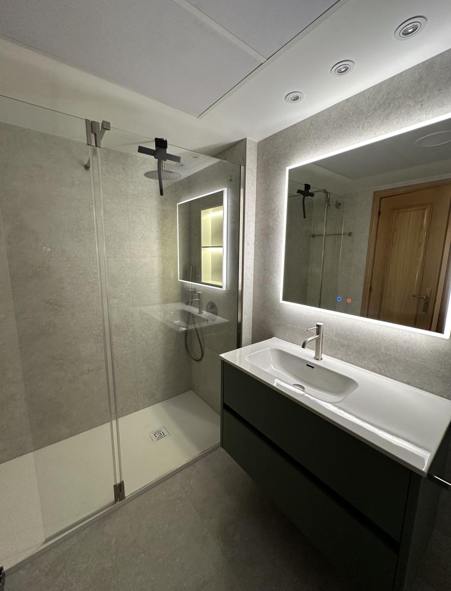 REFORMA BAÑO HERNAN CORTES